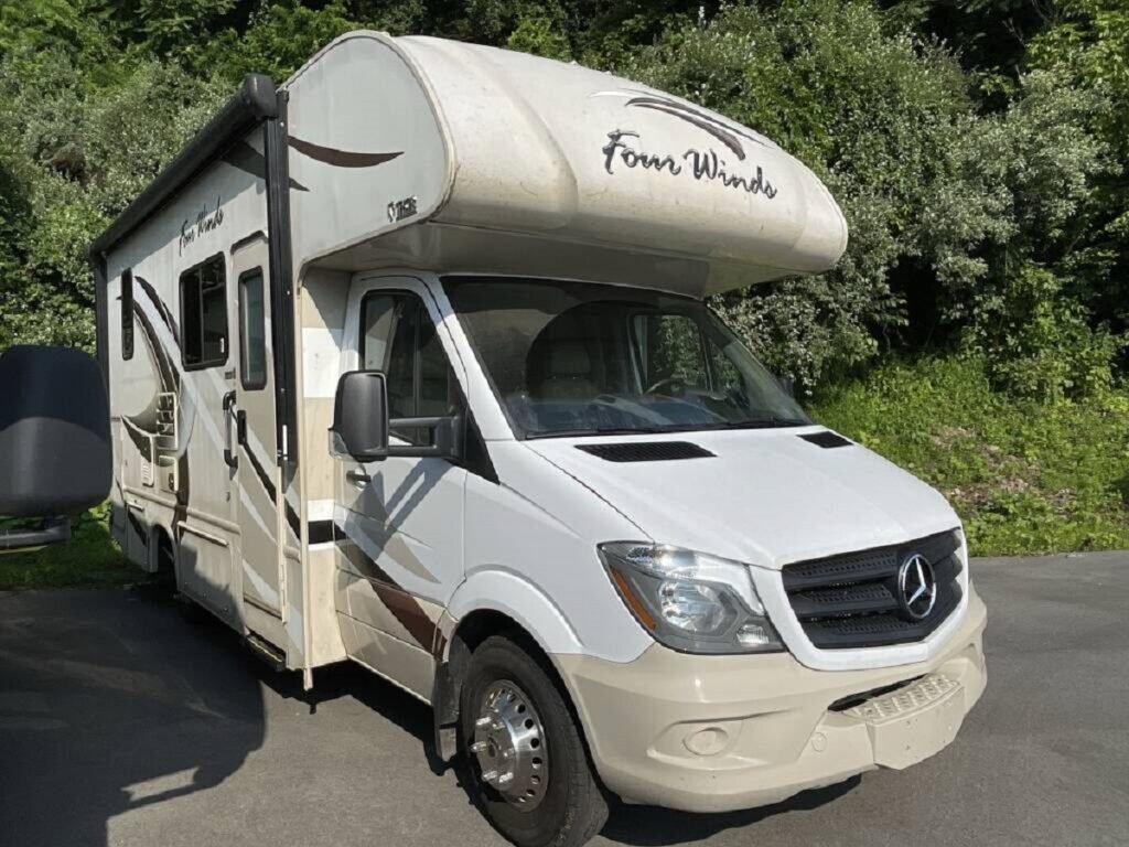2018 Thor Four Winds 24HL
