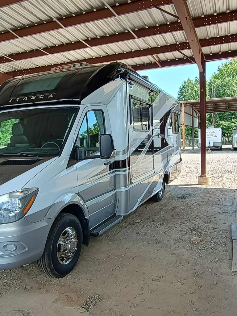 2014 Winnebago Itasca Navion