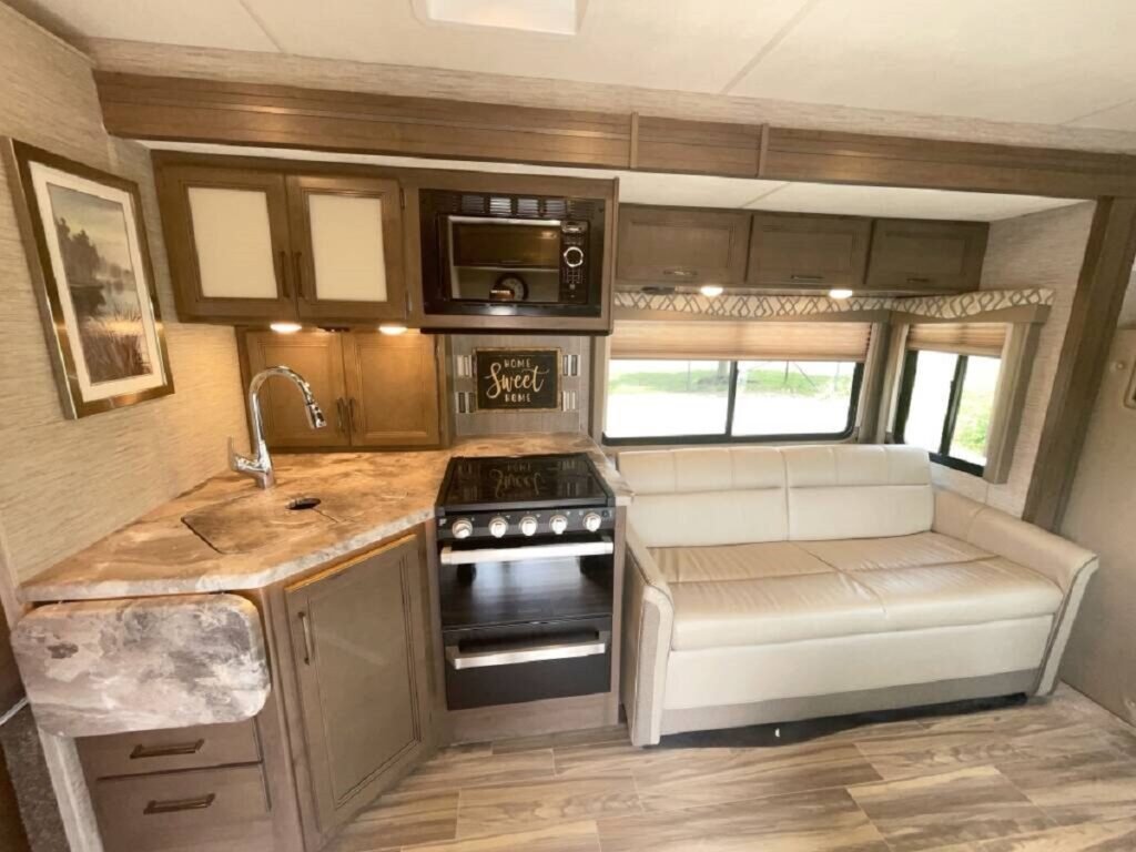 2021 Thor Four Winds 27R