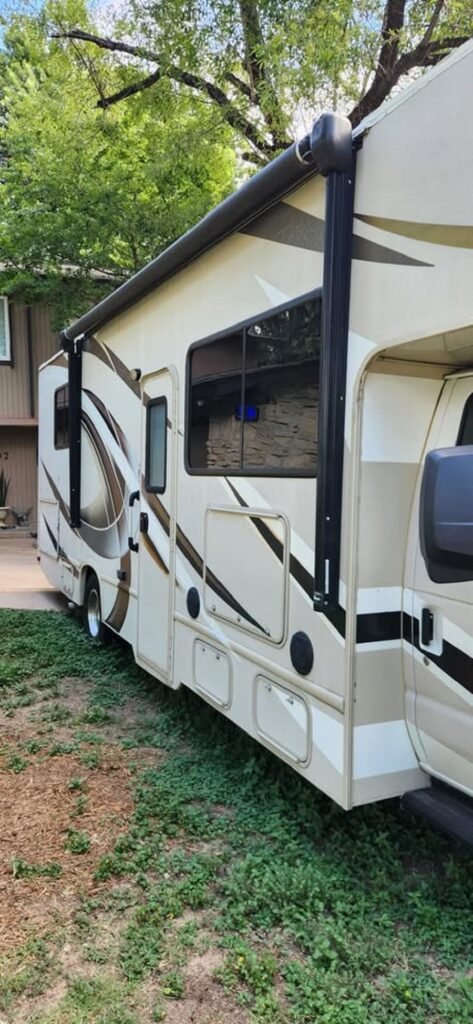 2016 Four Winds Thor 28Z