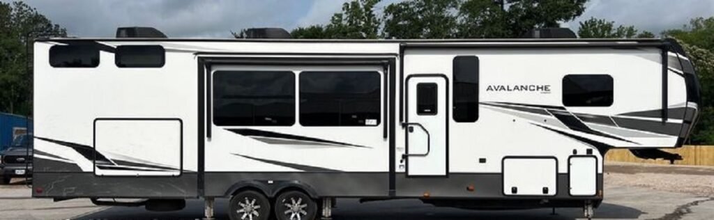 2021 Keystone Avalanche 395 BH