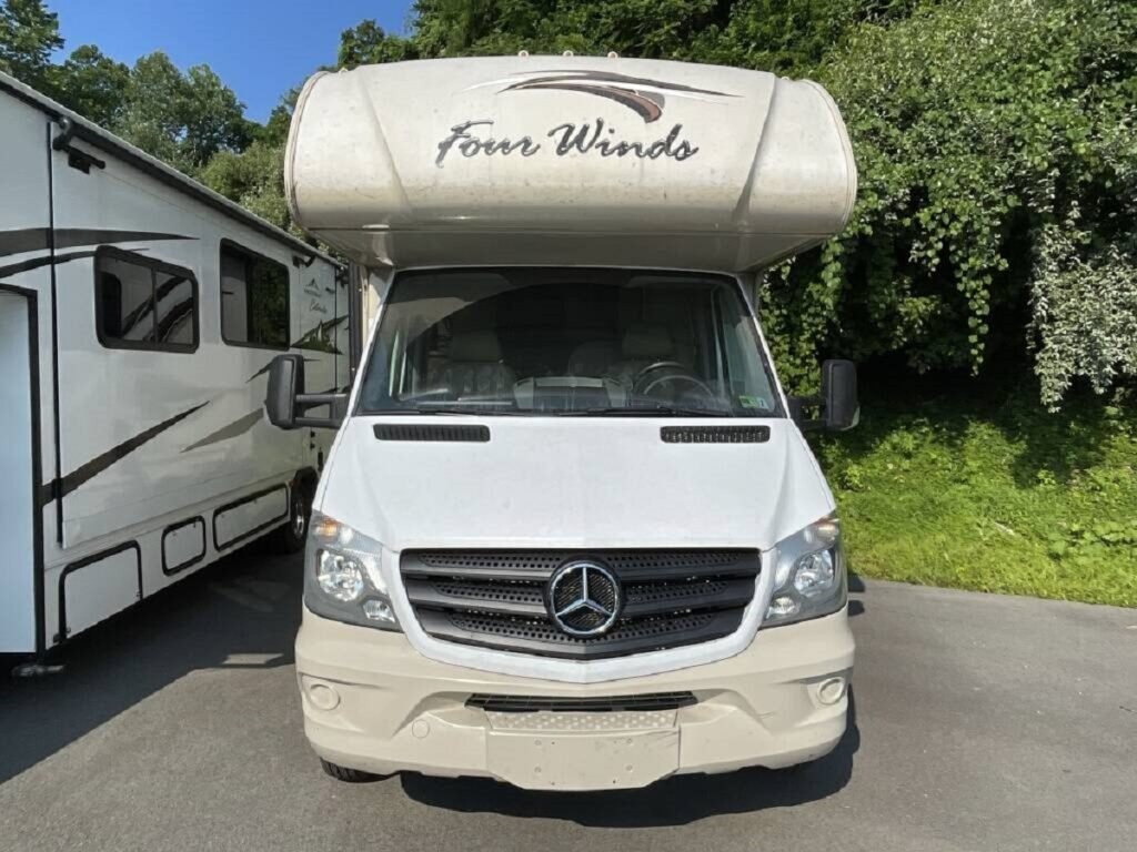 2018 Thor Four Winds 24HL