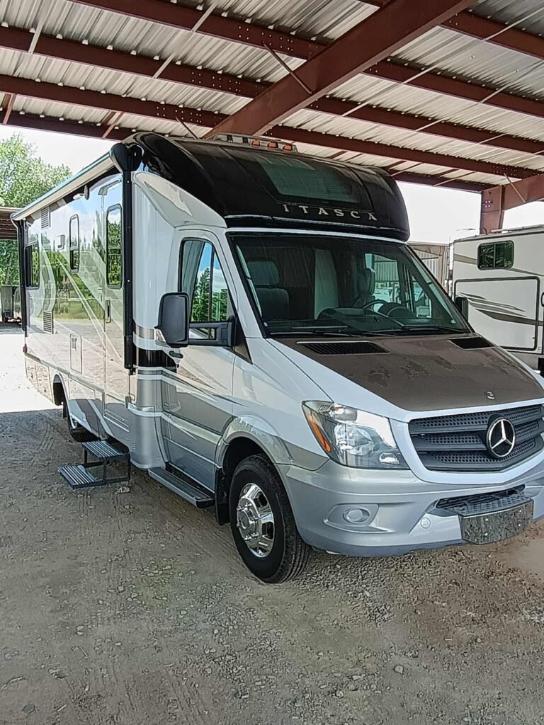 2014 Winnebago Itasca Navion
