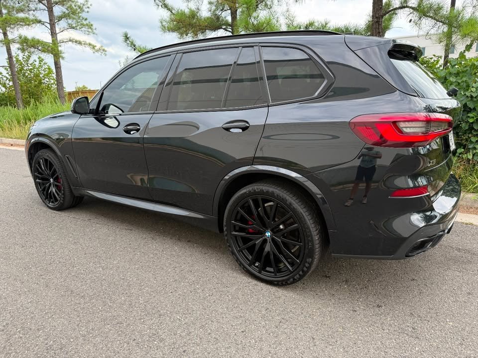 2022 BMW X5 M50i