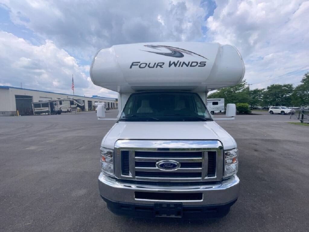 2021 Thor Four Winds 27R