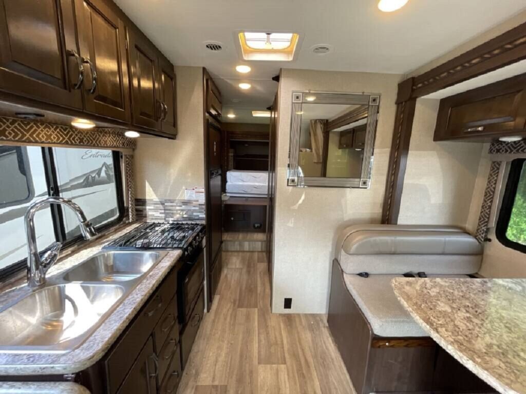 2018 Thor Four Winds 24HL
