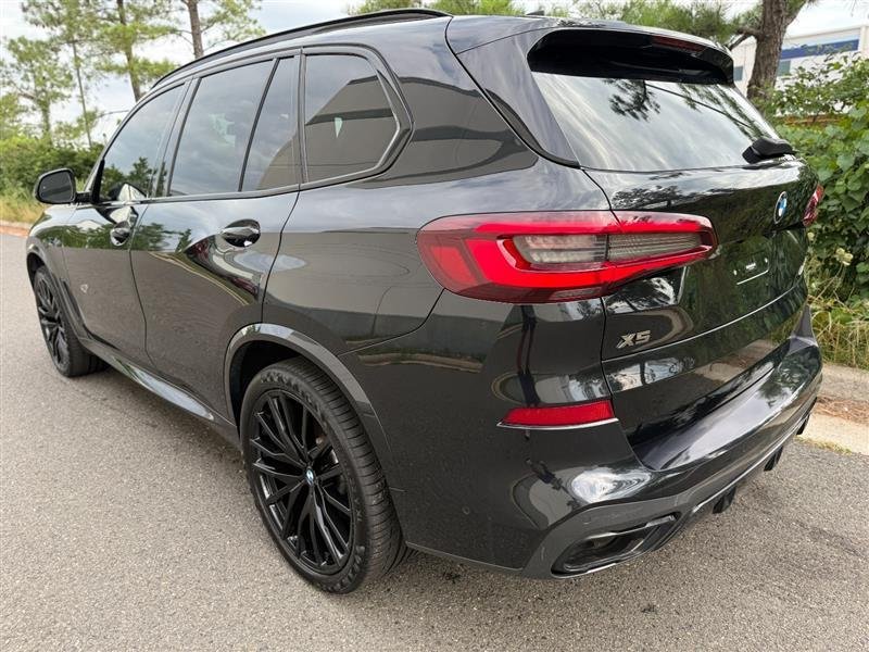 2022 BMW X5 M50i