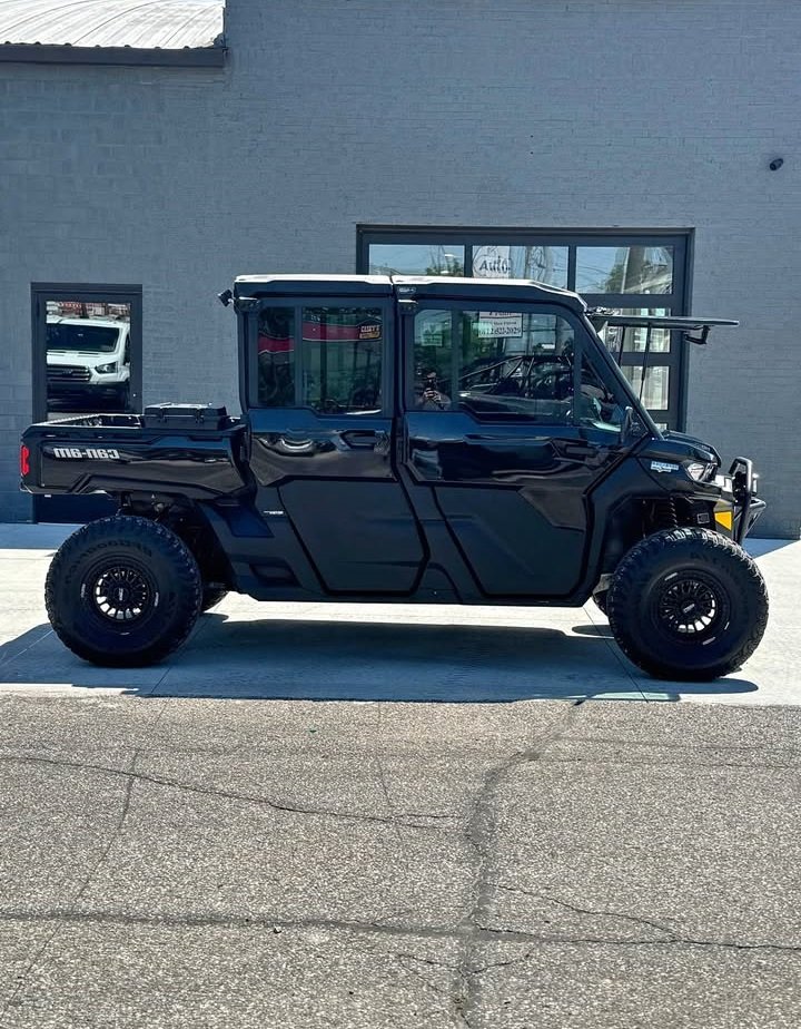 2023 Can-Am Defender HD10 Max Lone Star Cab
