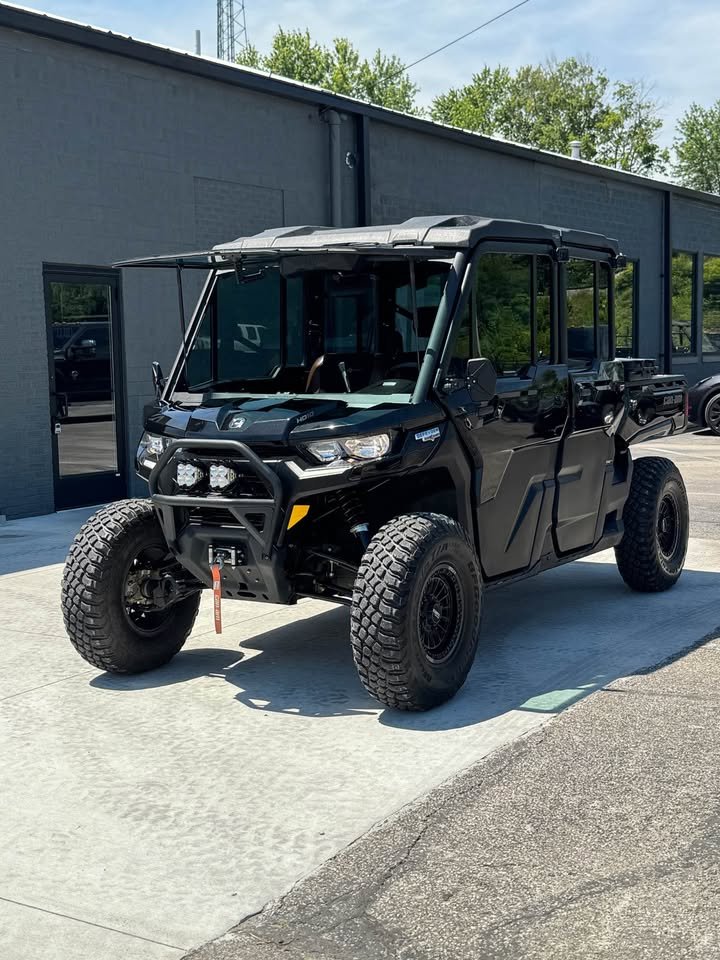 2023 Can-Am Defender HD10 Max Lone Star Cab