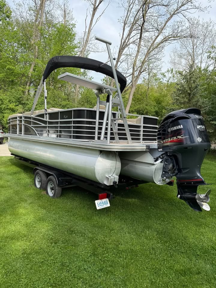 2012 Bennington 22 SSL Tritoon