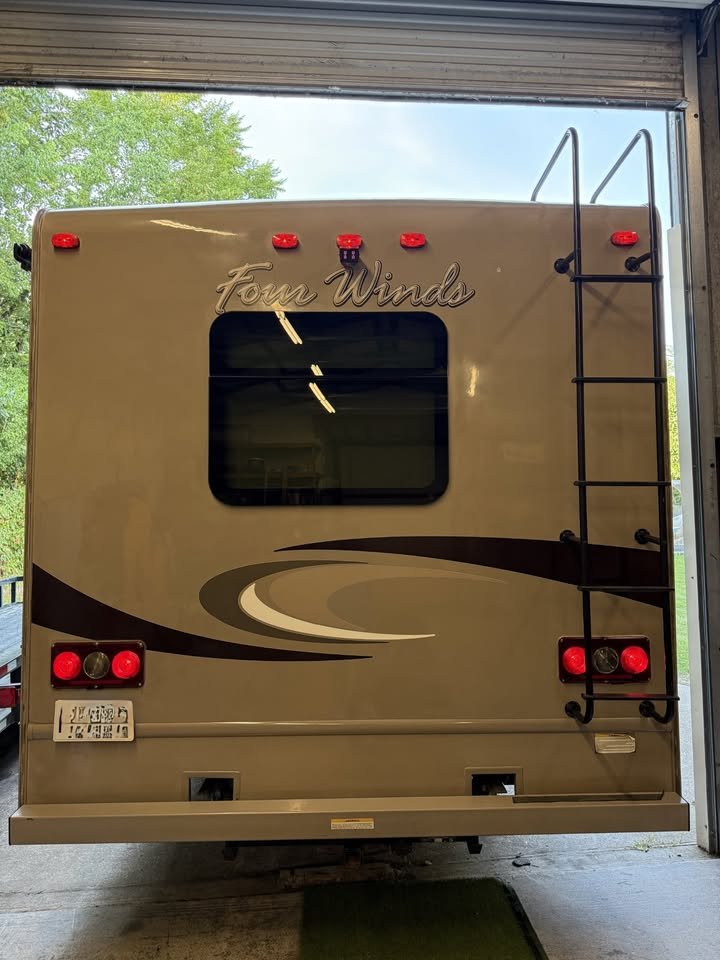 2015 Thor Four Winds 31E