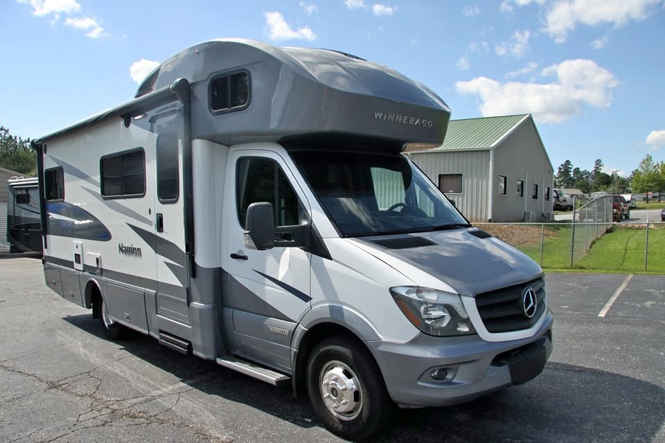 2019 Winnebago View Navion 24G