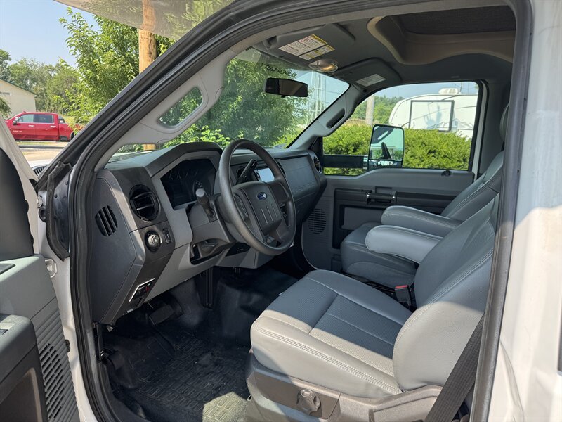 2015 Thor Four Winds 33SW Super C Motorhome
