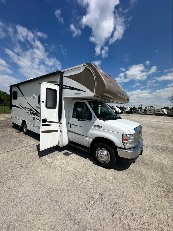 2018 Winnebago Minnie Winnie 26A